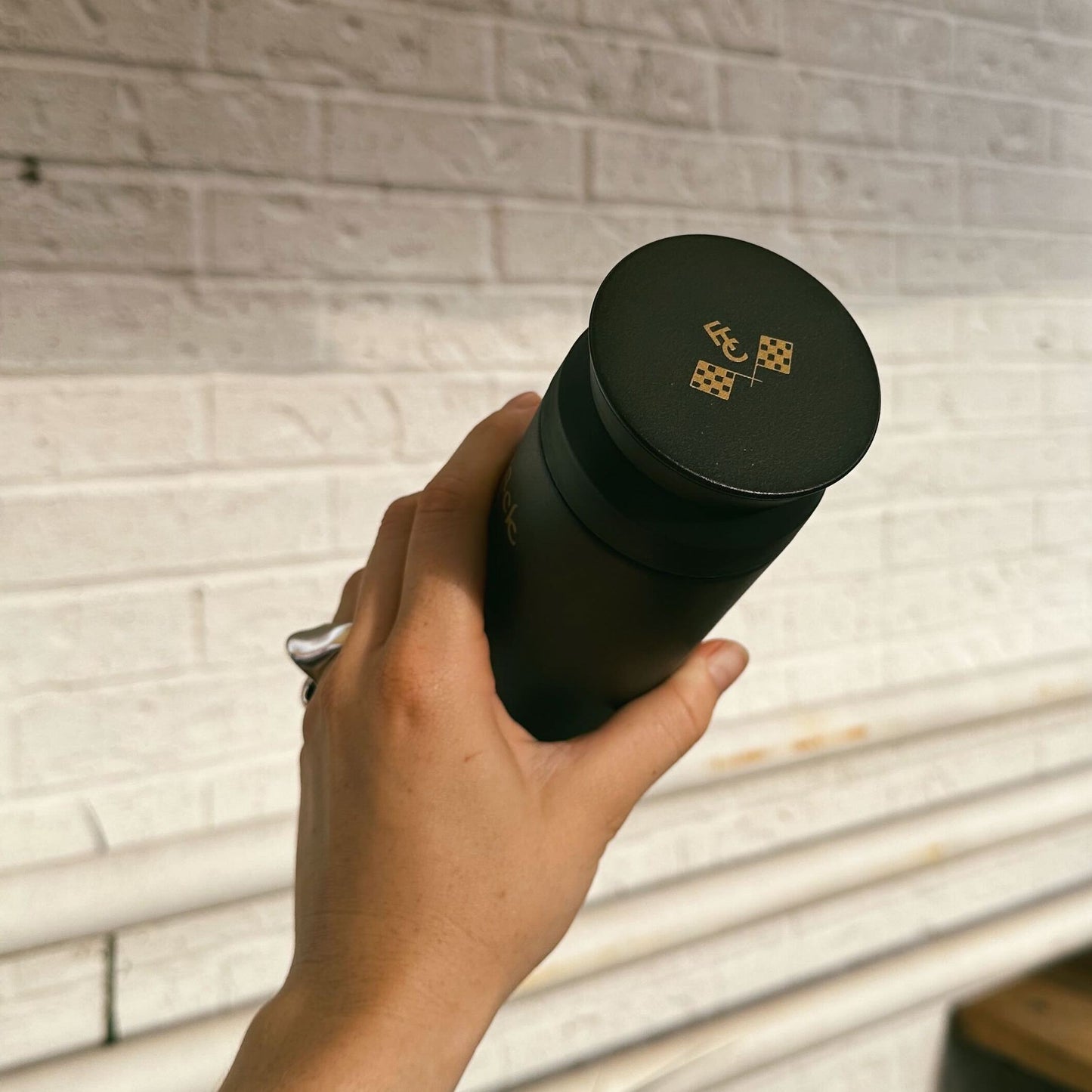 THERMOS